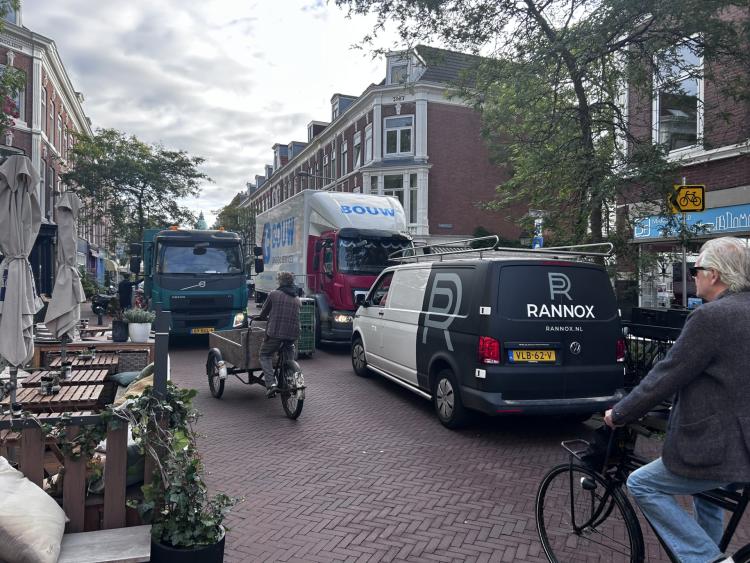 Den Haag vermindert vrachtwagens en busjes door slimme logistieke maatregelen