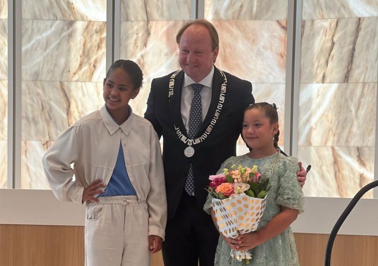 Xenevieve geïnstalleerd als vierde kinderburgemeester van Almere