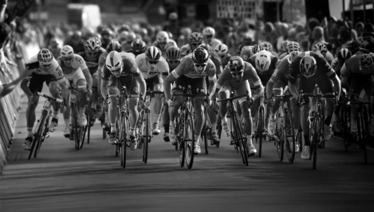 Eneco Tour start in Den Haag met unieke tijdrit voor vrouwen en mannen